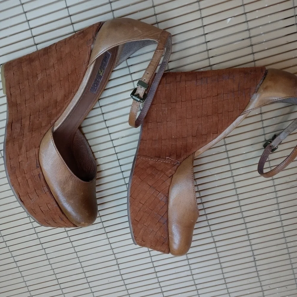 Seven For All Mankind Womens Brown woven leather  platform Shoes Size 9M 310pem
